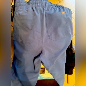 FIGS Women's  High Waisted Yola Scrub Pants W20SW2031 Size Small Ceil Blue